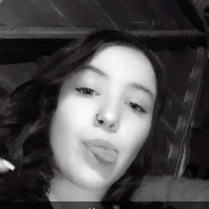 Meet your Posher, Elise